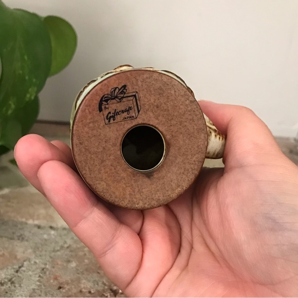 Vintage stoneware pottery egg cups mini mugs marked Giftcraft pair of 2 - Picture 5 of 8